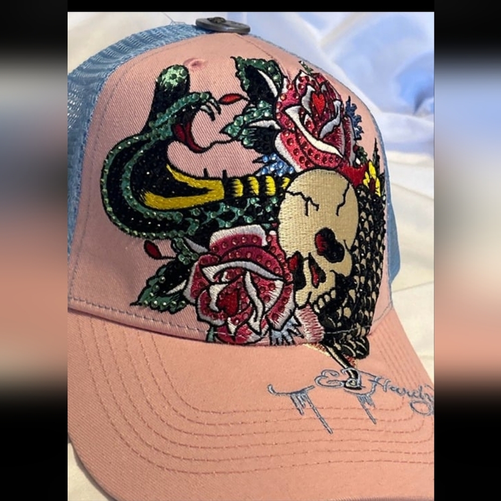 Don ED Hardy Vintage Mesh Snapback Trucker Hat - Picture 4 of 9